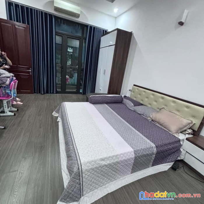 Bán nhà phố giáp bát, hoàng mai 35m, 4 tầng. giá: 7.3 tỷ