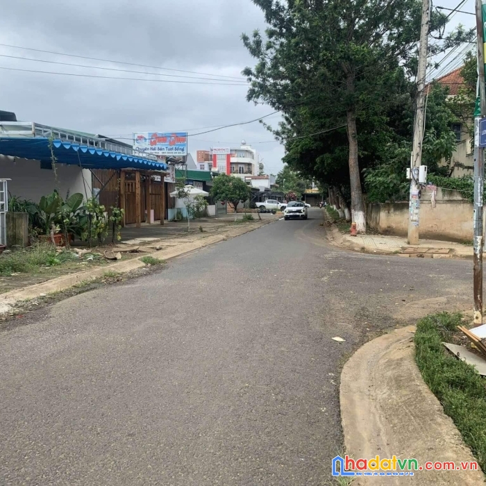 Nhà mặt tiền lương thế vinh, liên nghĩa đức trọng