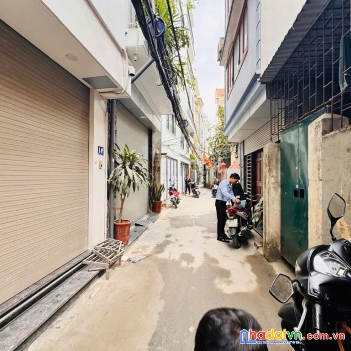 Hiếm-tây hồ-ngõ 603 lạc long quân-nhà 40m 5 tầng-mặt tiền 4m-sổ vuông nở hậu-10 tỷ