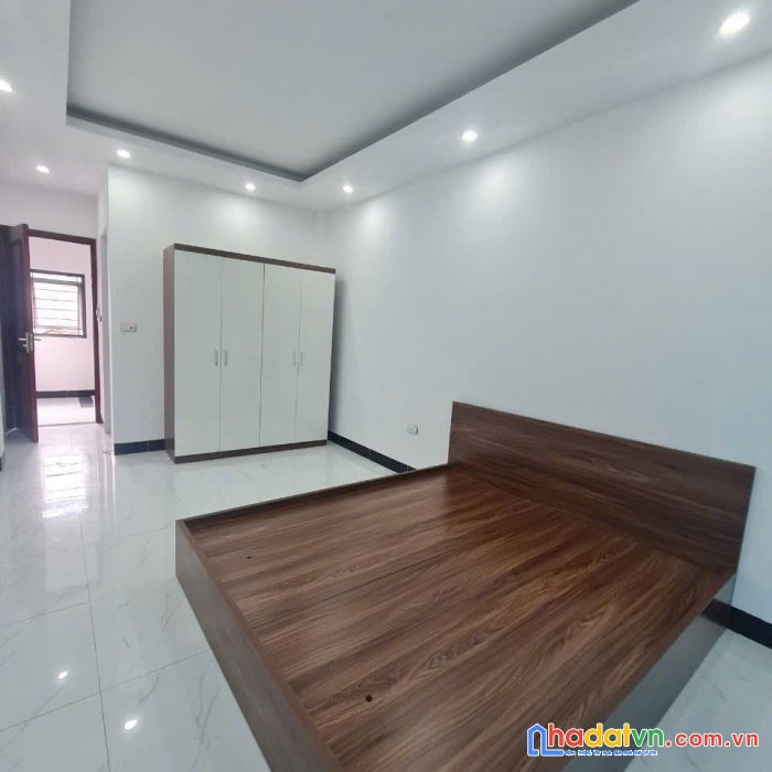 Bán căn 32m2x3t, trạm xe bus, gần trường tdtt, oto đỗ 5km bx yên nghĩa