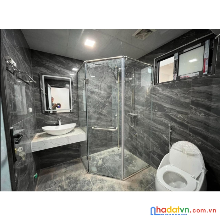 Bán nhà huỳnh thúc kháng 43m 5t 15.6 tỷ 2 ôtô tránh vù vù đẹp long lanh
