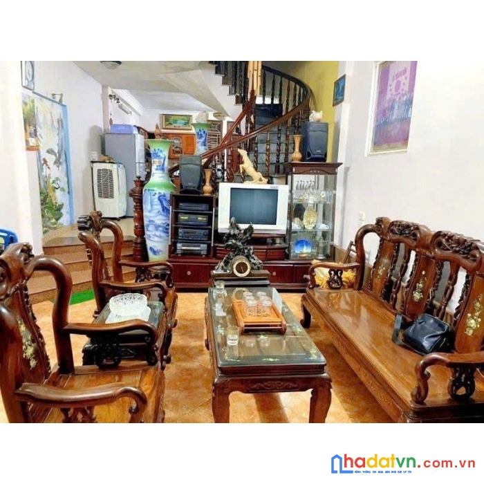 Tây hồ-lạc long quân-nhà 4 tầng đẹp-diện tích 80m sổ vuông-mặt tiền 4m-15 tỷ