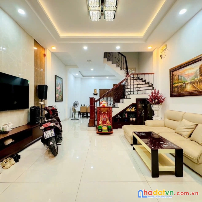 Bán nhà hẻm 165 nguyễn thị thập, tân phú, quận 7. dt: 5 x 12m, 2 lầu