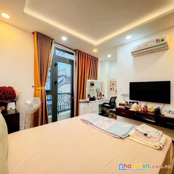 Bán nhà hẻm 165 nguyễn thị thập, tân phú, quận 7. dt: 5 x 12m, 2 lầu