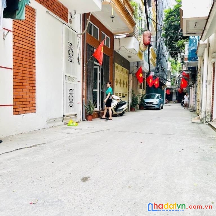 Hàng mới bán nhà đê la thành 40m² 5t 7 tỷ đẹp như khách sạn