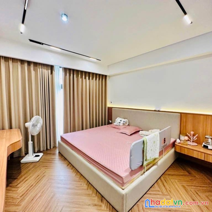 Hàng mới bán nhà đê la thành 40m² 5t 7 tỷ đẹp như khách sạn