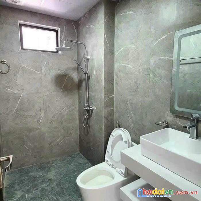 Bán nhà sân cổng riêng, 65mx3t, oto vào nhà, 3,5km phenika