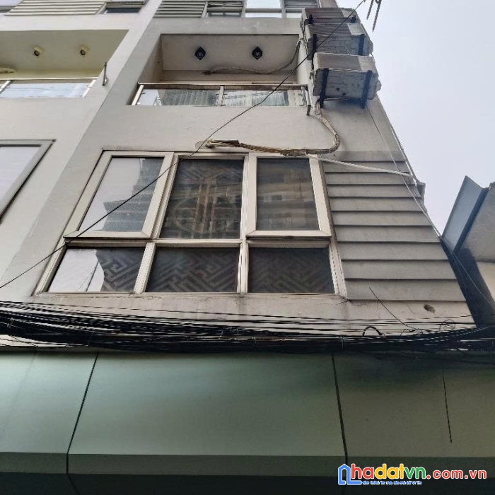 Hiếm- xuân la- mặt ngõ thông rộng 4m- 6 tầng 8pn mới tinh- 9.6 tỷ 