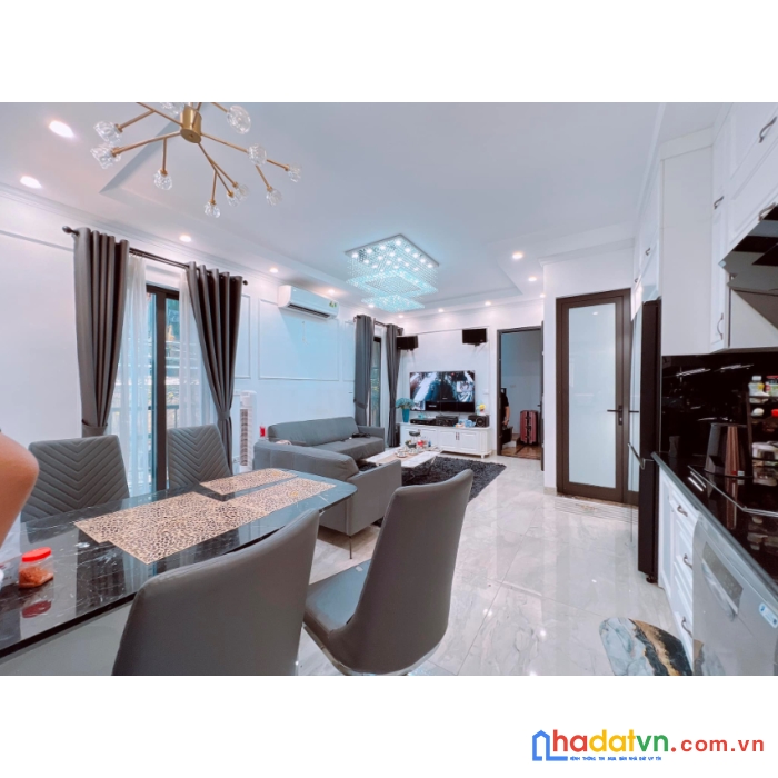Ở ngay đón tết bán nhà nguyễn chí thanh 40m² 5t 6.99 tỷ khách sạn mini