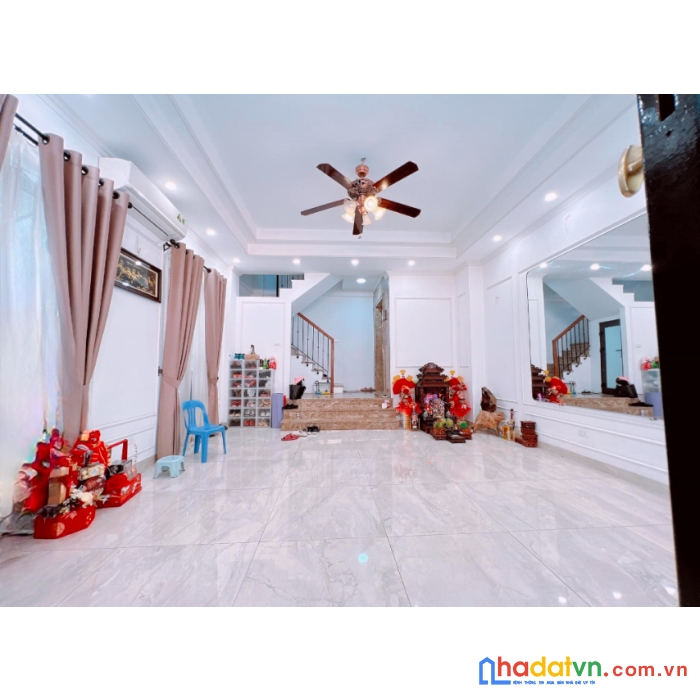 Ở ngay đón tết bán nhà nguyễn chí thanh 40m² 5t 6.99 tỷ khách sạn mini