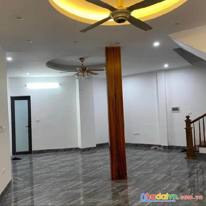 Ở ngay đón tết bán nhà đê la thành lô góc 73m² 4t 8.8 tỷ đẹp xinh