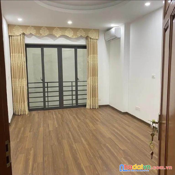 Ở ngay đón tết bán nhà đê la thành lô góc 73m² 4t 8.8 tỷ đẹp xinh