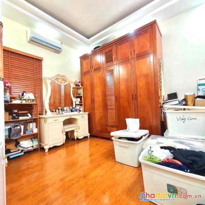Ở ngay đón tết bán nhà ngõ 115 núi trúc 45m² 7t 10 tỷ đẹp xinh
