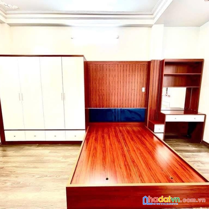 Bán nhà phố tân mai, hoàng mai 37m, 5 tầng. giá: 7.8 tỷ