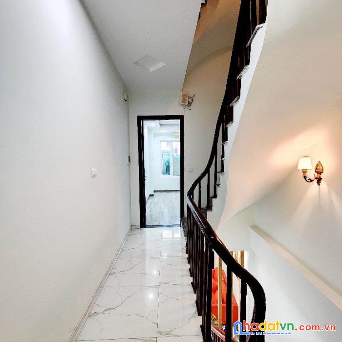 Hàng mới bán nhà đội cấn 45m² 4t 6,95 tỷ đẹp như khách sạn
