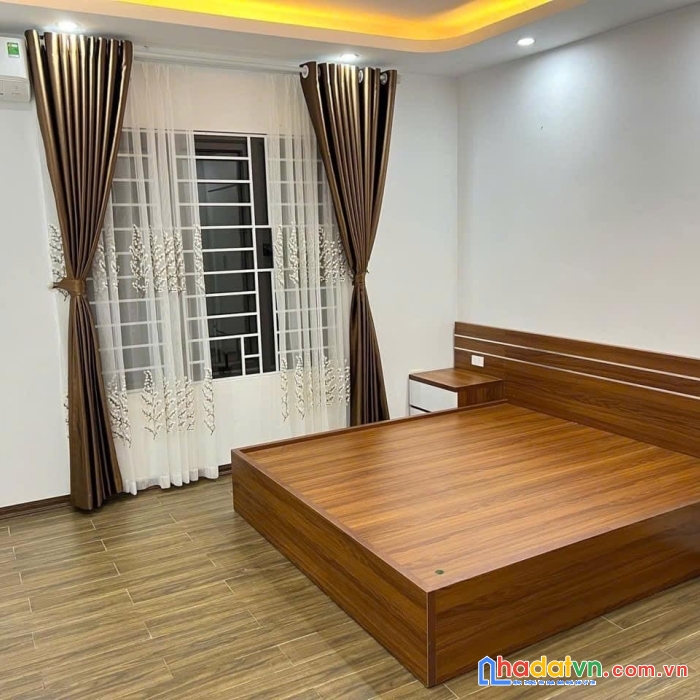 Bán gấp nhà văn phú hà đông lô góc thoáng sáng. tiếp giáp đất dịch vụ văn phú