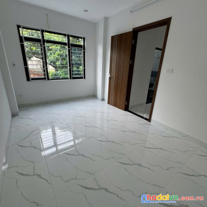 Nhà đẹp về ở trước tết, 33m2x5t, gần chợ trường, 300m vành đai 4, 1,5km phenika