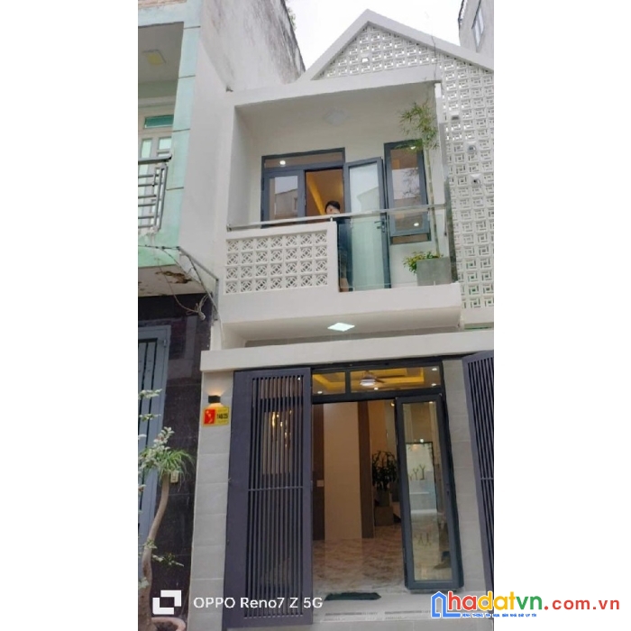 Đẹp lung linh - mới nguyên - gần aeon - bhh - bình tân - 42m2 - hẻm 6m - chỉ 4.3 tỷ