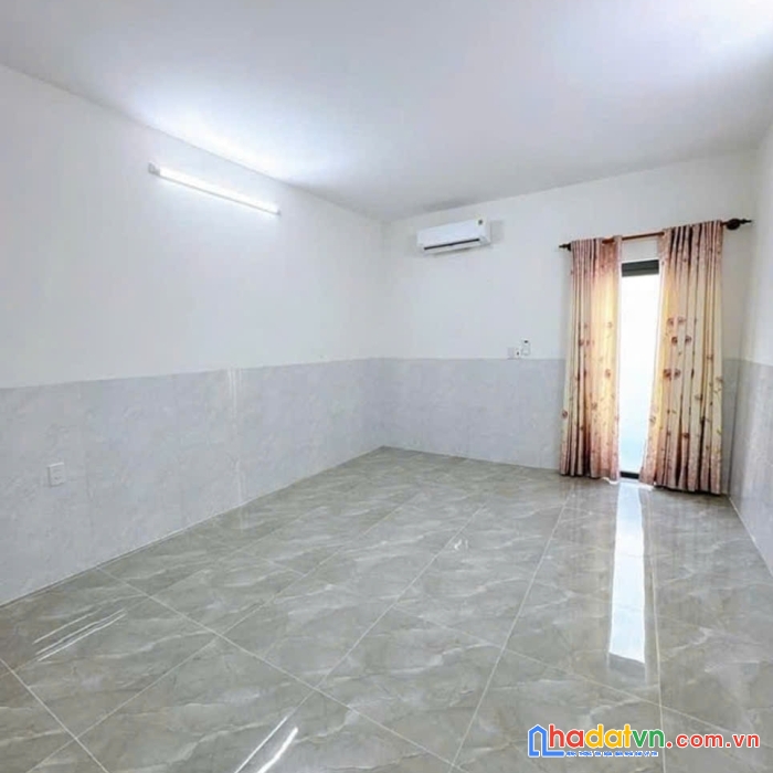 Bán nhà riêng đường tên lửa, 800 triệu, 45 m2, view đẹp, nhiều tiện ích