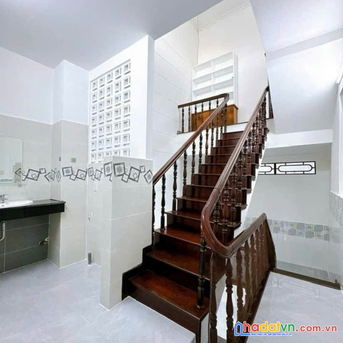 Bán nhà riêng đường tên lửa, 800 triệu, 45 m2, view đẹp, nhiều tiện ích