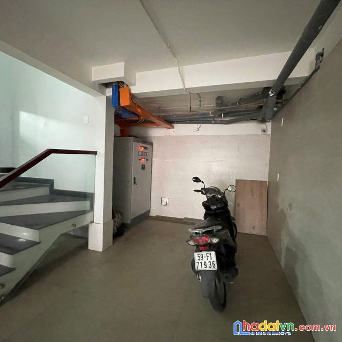 Bán nhà phố vạn phúc city, 5 tầng đẹp như ngọc trinh