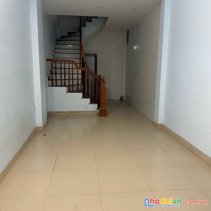 Ô tô đỗ cửa, vào nhà - kinh doanh được - sổ nở hậu cực đẹp - tương lai rất sáng - giá rất tốt