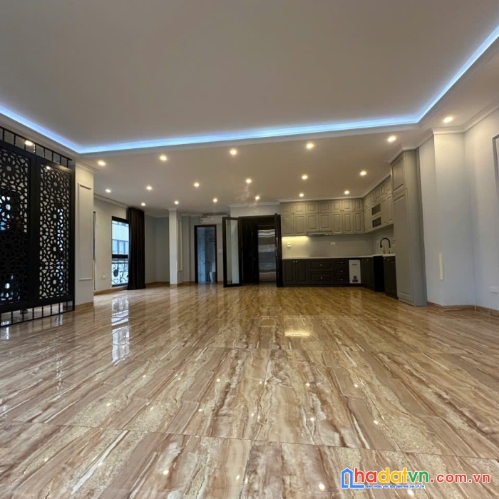Bán nhà huỳnh thúc kháng 2 mặt ngõ ô tô tránh