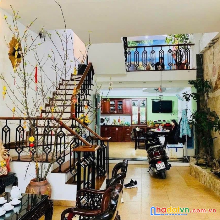 Nhà đẹp hoàng hoa thám 5 tầng, mặt tiền quyền lực 7m