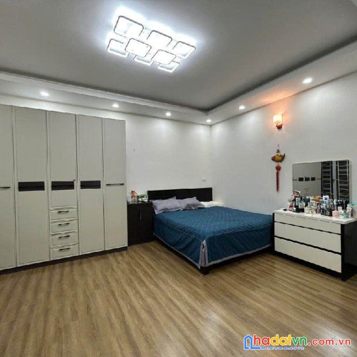 Siêu phẩm phố kim mã 56m2 mặt tiền 9m 11.xx tỷ