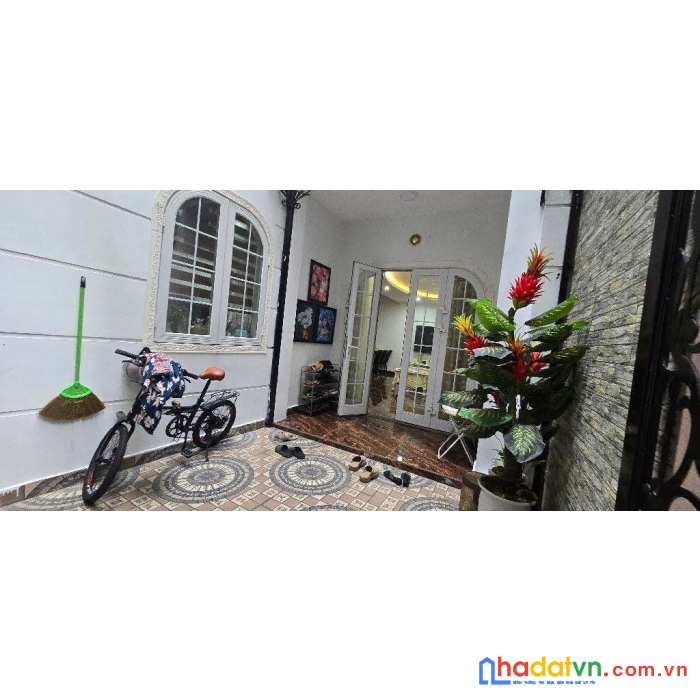 Nhà đẹp đón tết -  bán nhà đào tấn 73m2 4 tầng mt 10m 9,4 tỷ
