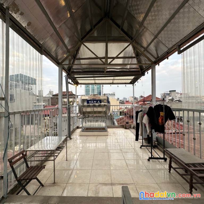 Bán nhà cát linh 25m2 6t mt 3,4m 5.x tỷ full nội thất