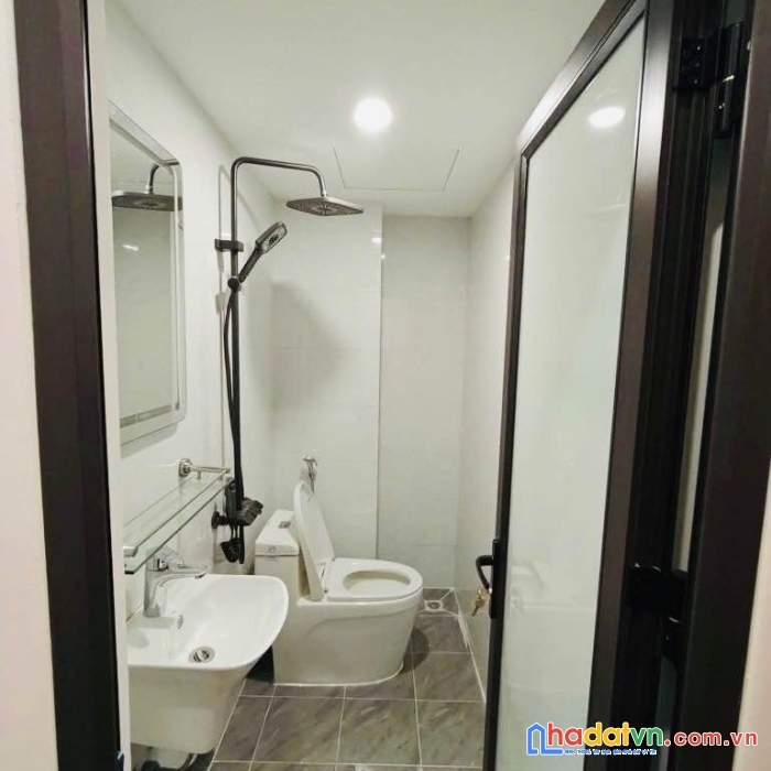 Bán nhà 135 đội cấn 36m2 5 tầng mt 3,4m nhỉnh 8 tỷ