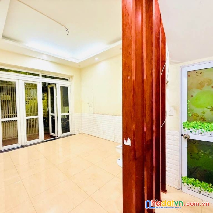  bán nhà 135 đội cấn 40m2 4 tầng mt 3,7m nhỉnh 9 tỷ