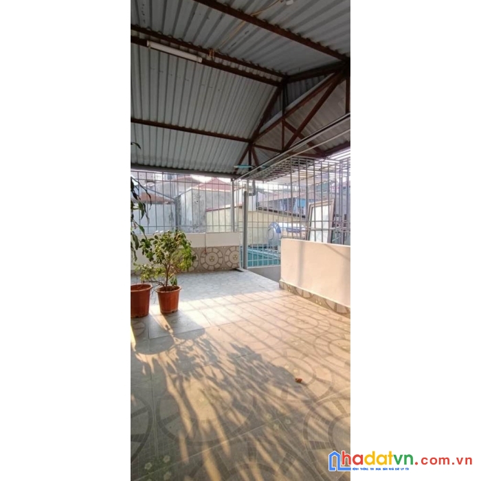 Bán nhà tây sơn 40m2 4t mt 4m 9.x tỷ - ô tô đỗ cửa
