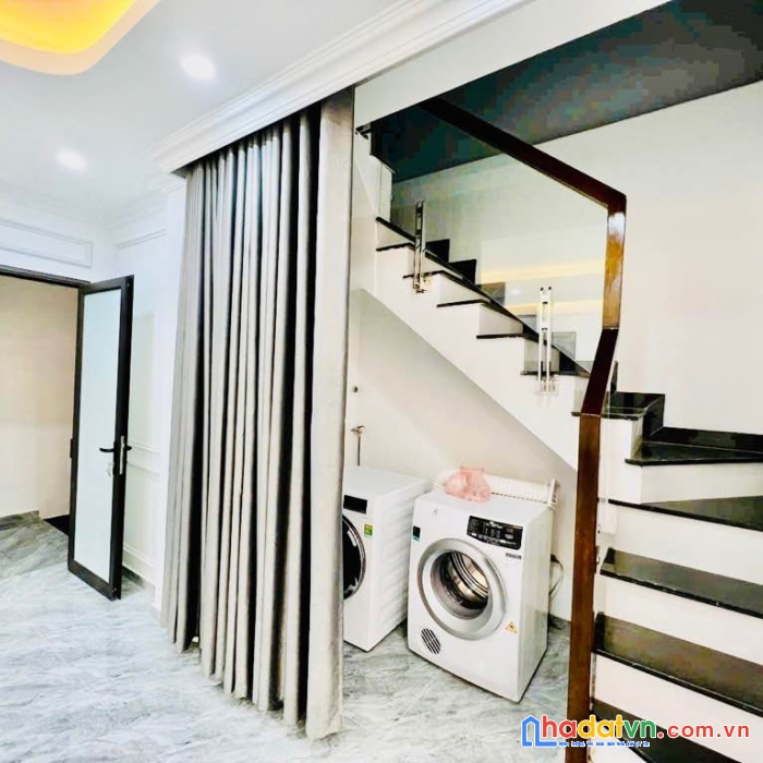 Bán nhà mai anh tuấn 52m2 4 tầng mt 4,8m 18.x tỷ - gara ô tô