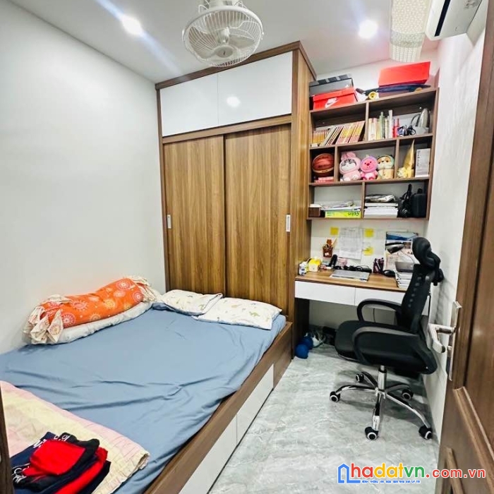 Bán nhà ngõ 34 hoàng cầu 48m2 7 tầng mt 4,6m 15.x tỷ - thang máy 750kg - thông sàn - nội thất cao cấp.