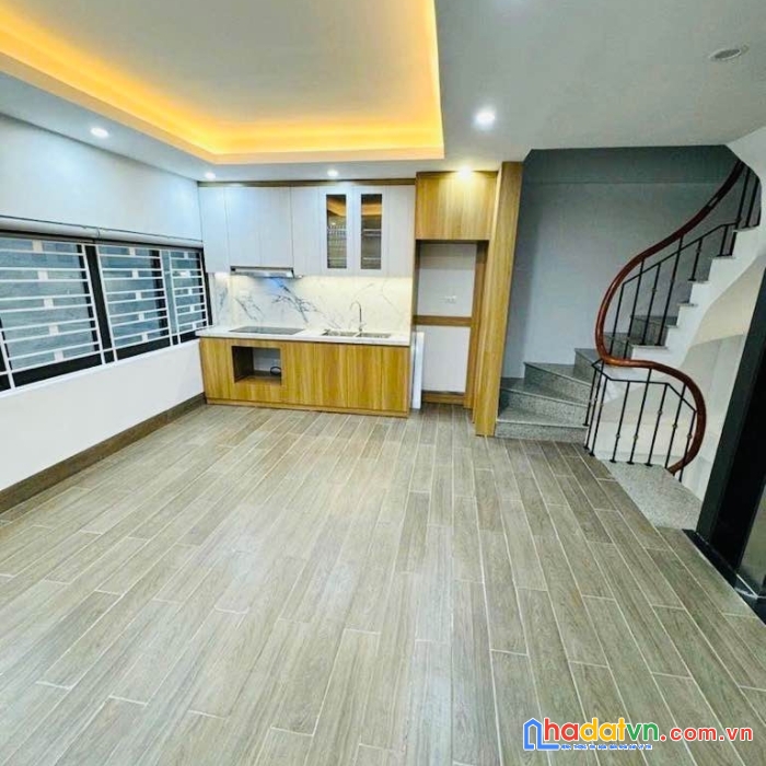 Bán nhà thái hà 35m2 7 tầng mt 5,3m 11.x tỷ - thang máy kính - nội thất cao cấp.