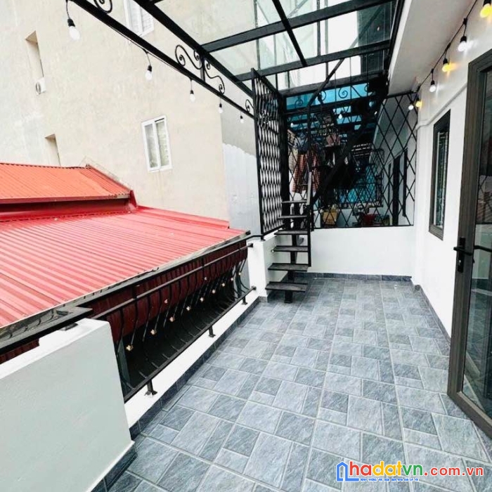 Bán nhà thái hà 35m2 7 tầng mt 5,3m 11.x tỷ - thang máy kính - nội thất cao cấp.