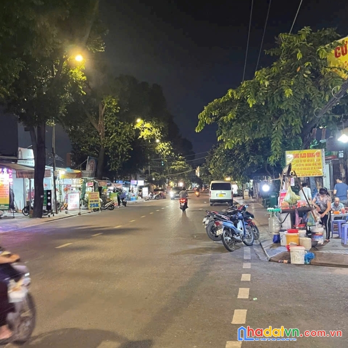 Toà nhà 2 mặt tiền đường hoa ngay phan xích long, quận phú nhuận gần coopmart
