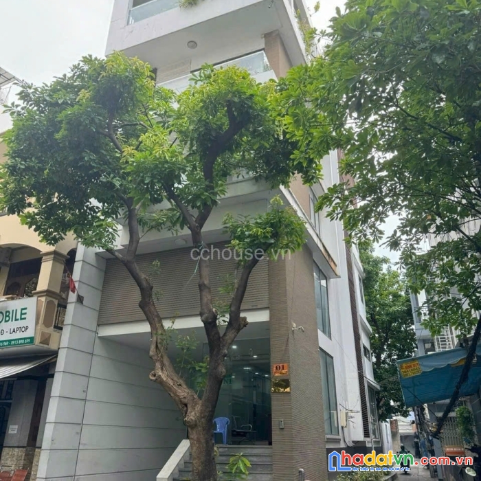 Mặt tiền đường hoa đào p2 quận phú nhuận -> đẳng cấp đại gia 

