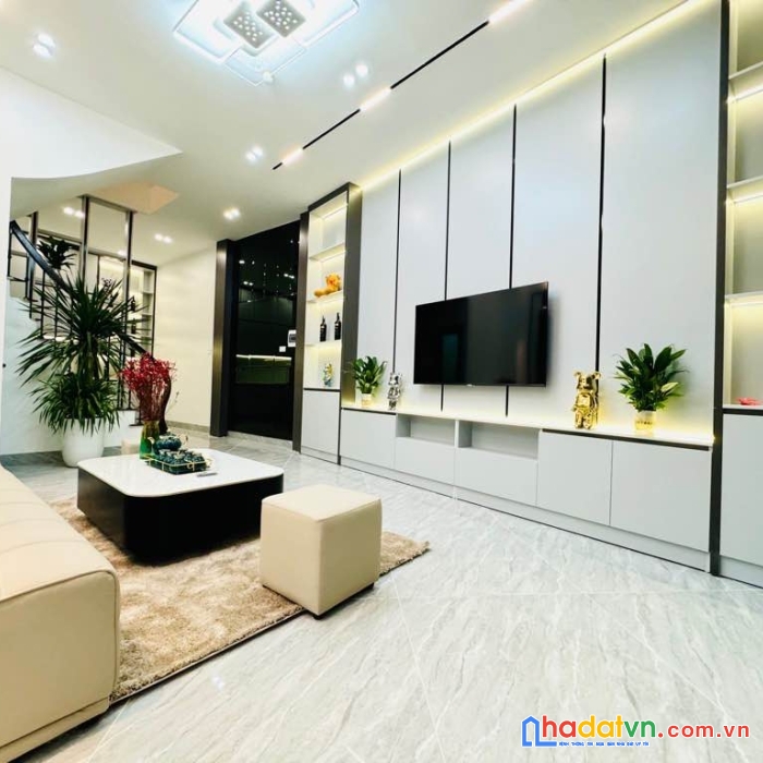 Bán nhà ngõ 84 ngọc khánh 40m2 4 tầng mt 3,5m 8 tỷ - mặt ngõ thông