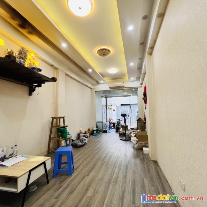 Bán nhà phố tam trinh, hoàng mai 77m, 3 tầng. giá: 9.2 tỷ