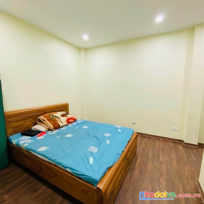 Bán nhà ngọc hà 56m2 6 tầng mt 4,1m 16 tỷ - 50m ra phố - thang máy