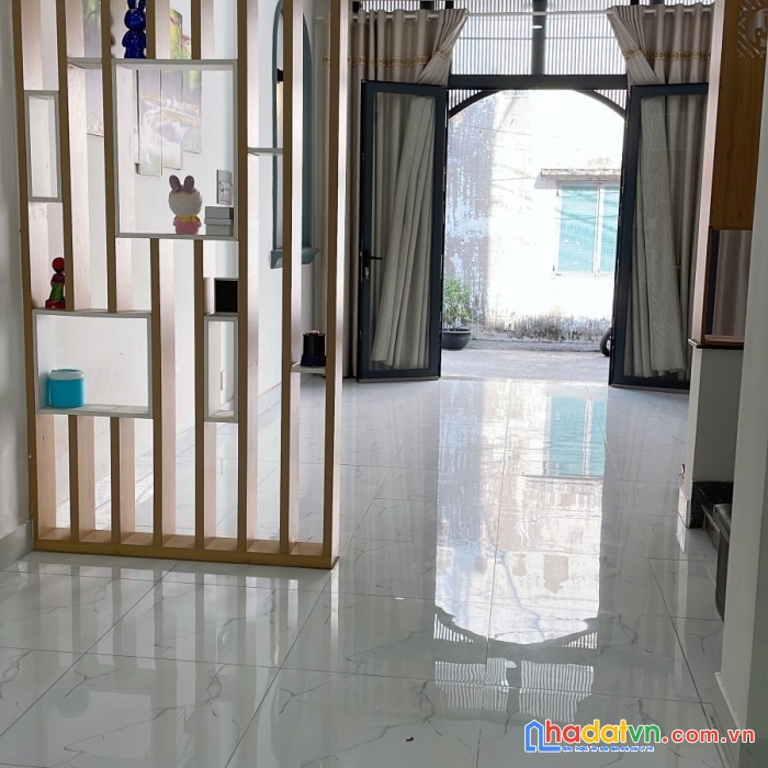 Nguyễn suý tân phú - hẻm ô tô tới nhà - vuông đẹp (4x11) 3 tầng. chỉ 4.9 tỷ tl
