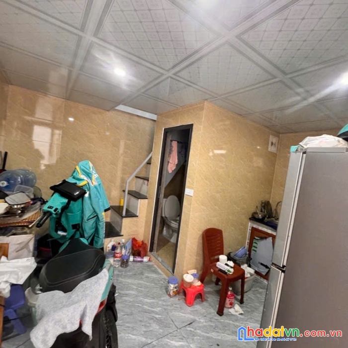 Cần bán căn nhà 2 tầng ở vĩnh hưng, nguyễn khoái.