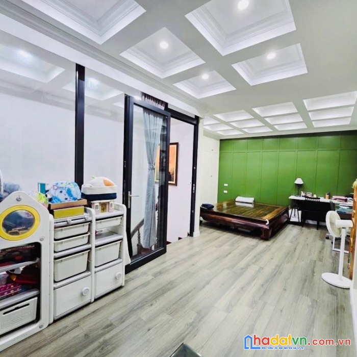 Bán nhà cầu giấy 70m2 6 tầng mt 5m 22.x tỷ - nội thất sang trọng