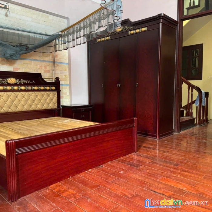 Rẻ bằng giá đất. liền kề 4 tầng kđt kiến hưng. đường 3 ô tô tránh đỗ. kinh doanh đỉnh
