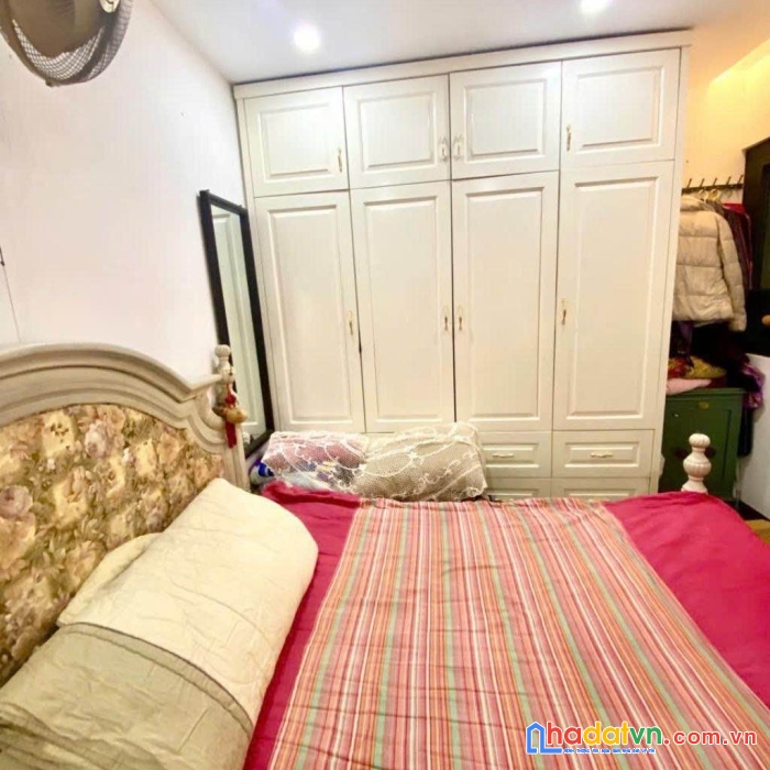 Bán tòa a chung cư b6 nam cao golden armor 84m2 10,2 tỷ - 2pn 2wc view hồ gv