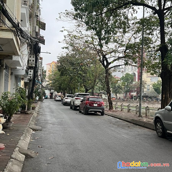 Bán nhà phố phương mai, đống đa 39m, 4 tầng. giá: 20 tỷ. lh: 0937158386