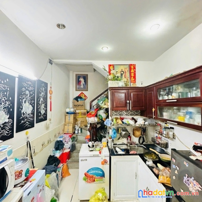 Bán gấp - siêu phẩm - cạnh nhà thờ tân hương - tân quý - tân phú - chỉ 3.25 tỷ